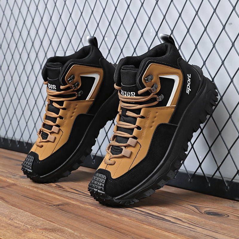 Men Shoes Boots - Sepatu Hiking Pria Lebar Anti Selip
