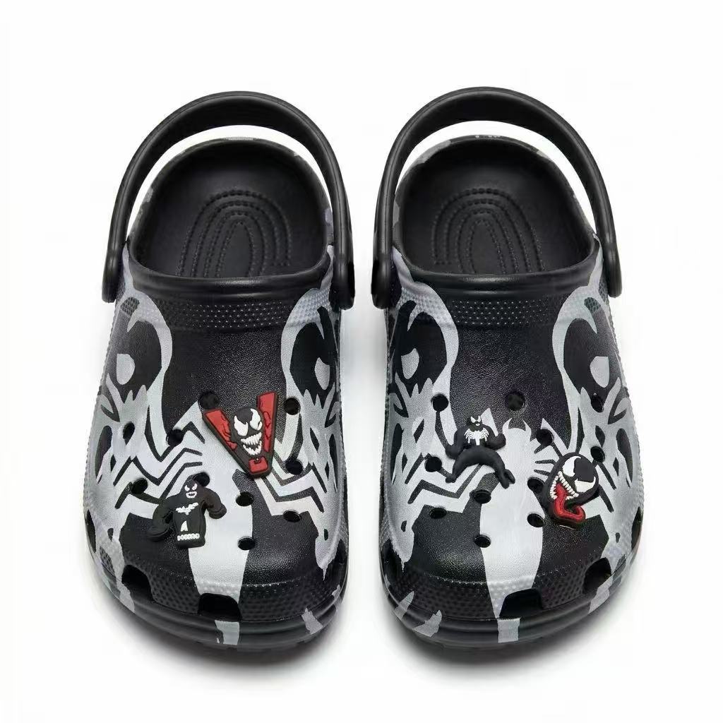 Men'S Shoes Black And White - Clogs Venom Baru Motif Hitam-Putih, Sandal