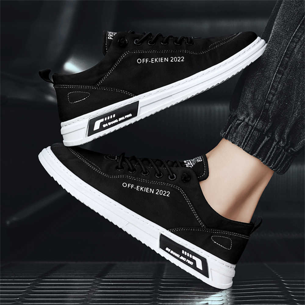 Men Shoes Expensive - Sepatu Trekking Pria Tanpa Hak, Sepatu