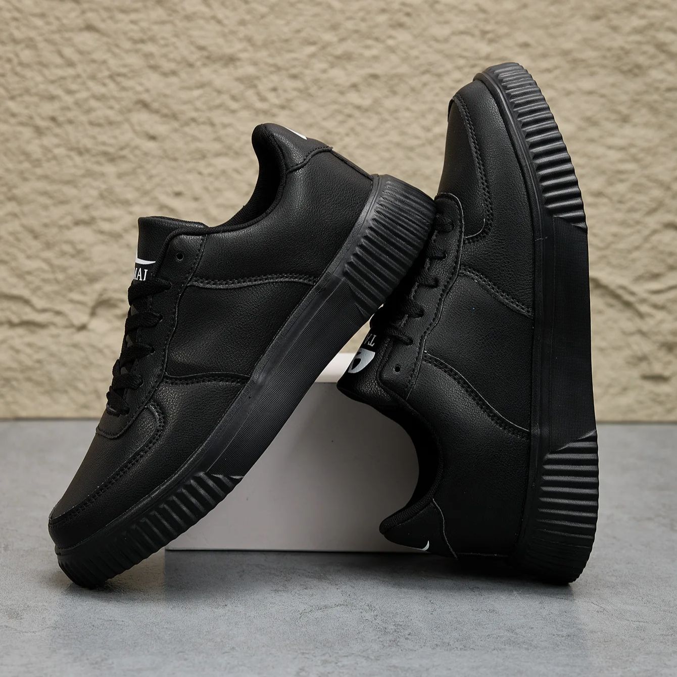 Sepatu Kulit Luar Ruangan Pria - Men'S Shoes Black And White ulasan dan harga