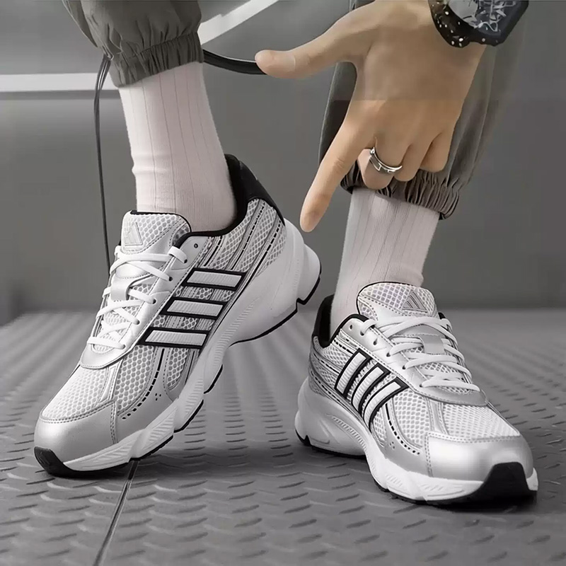 Sepatu Olahraga Pria Adidas TE - Men'S Shoes Half Cut ulasan dan harga